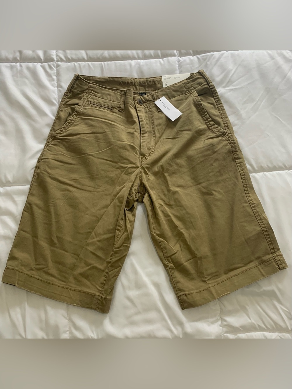 New American Eagle LIVED-IN  KHAKI SHORTS BELOW THE KNEE Size 28